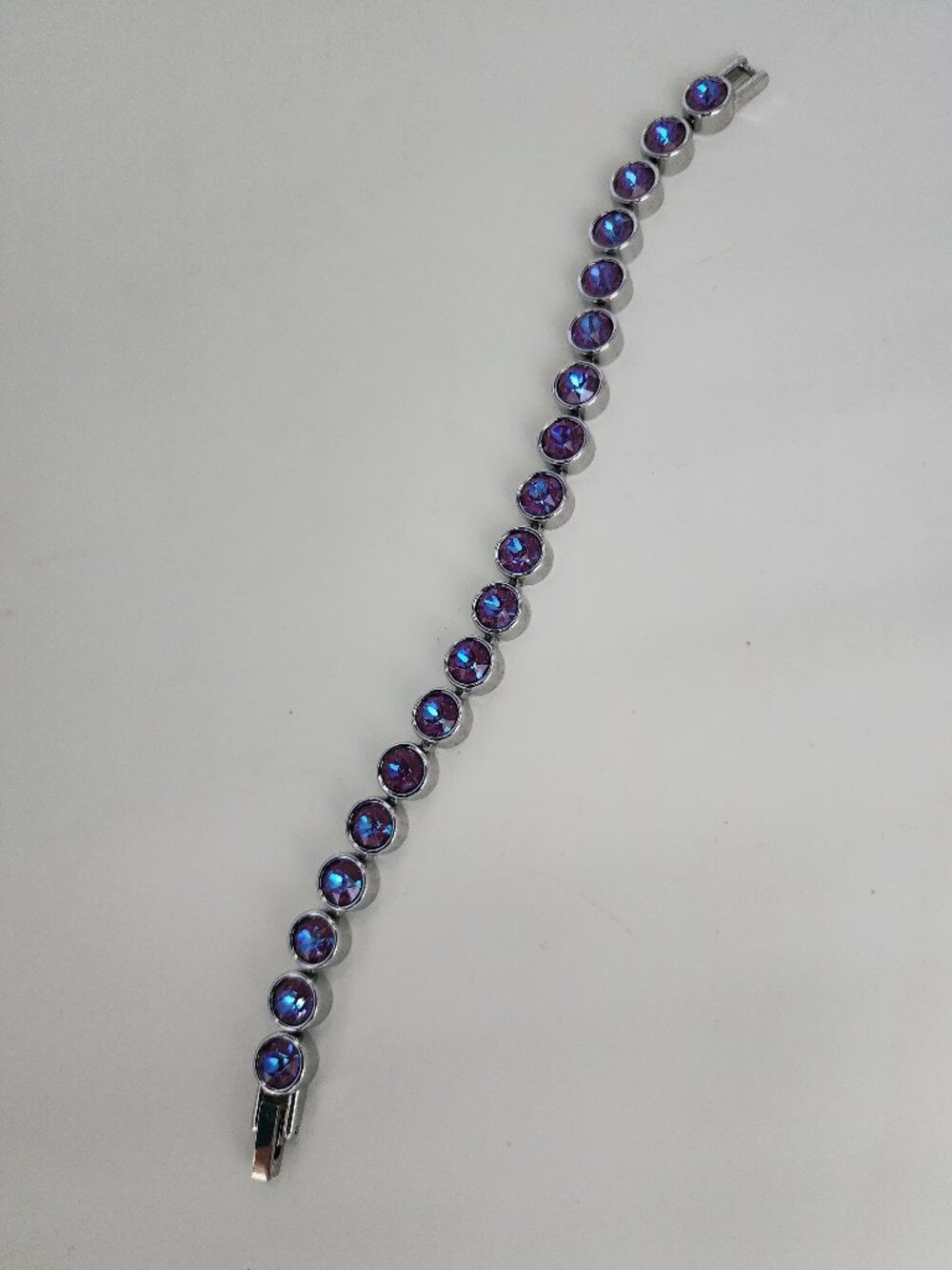 Touchstone Crystal Ice Bracelet Burgundy Delite